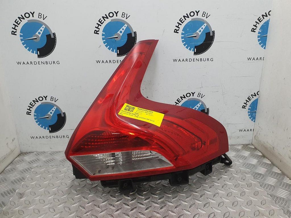VOLVO V40 D2 ACHTERLICHT R 2015, Ophalen of Verzenden, Gebruikt, Stiba lid
