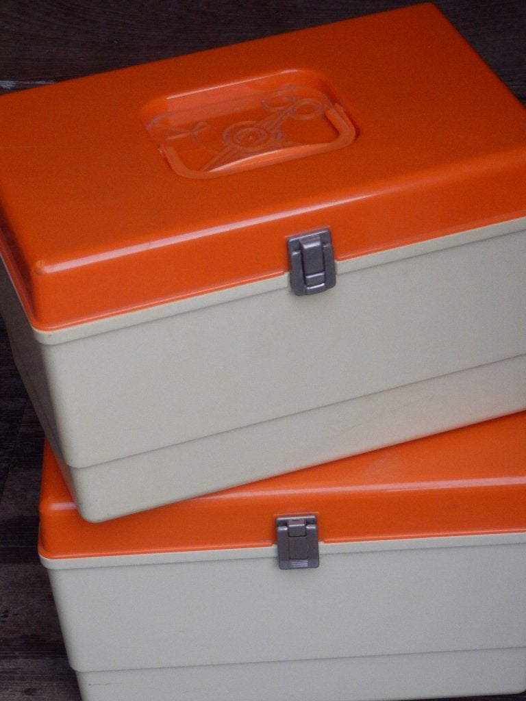 1 of 2 naaiboxen- hobbyboxen, retro Curver, Ophalen of Verzenden, Gebruikt, Overige typen