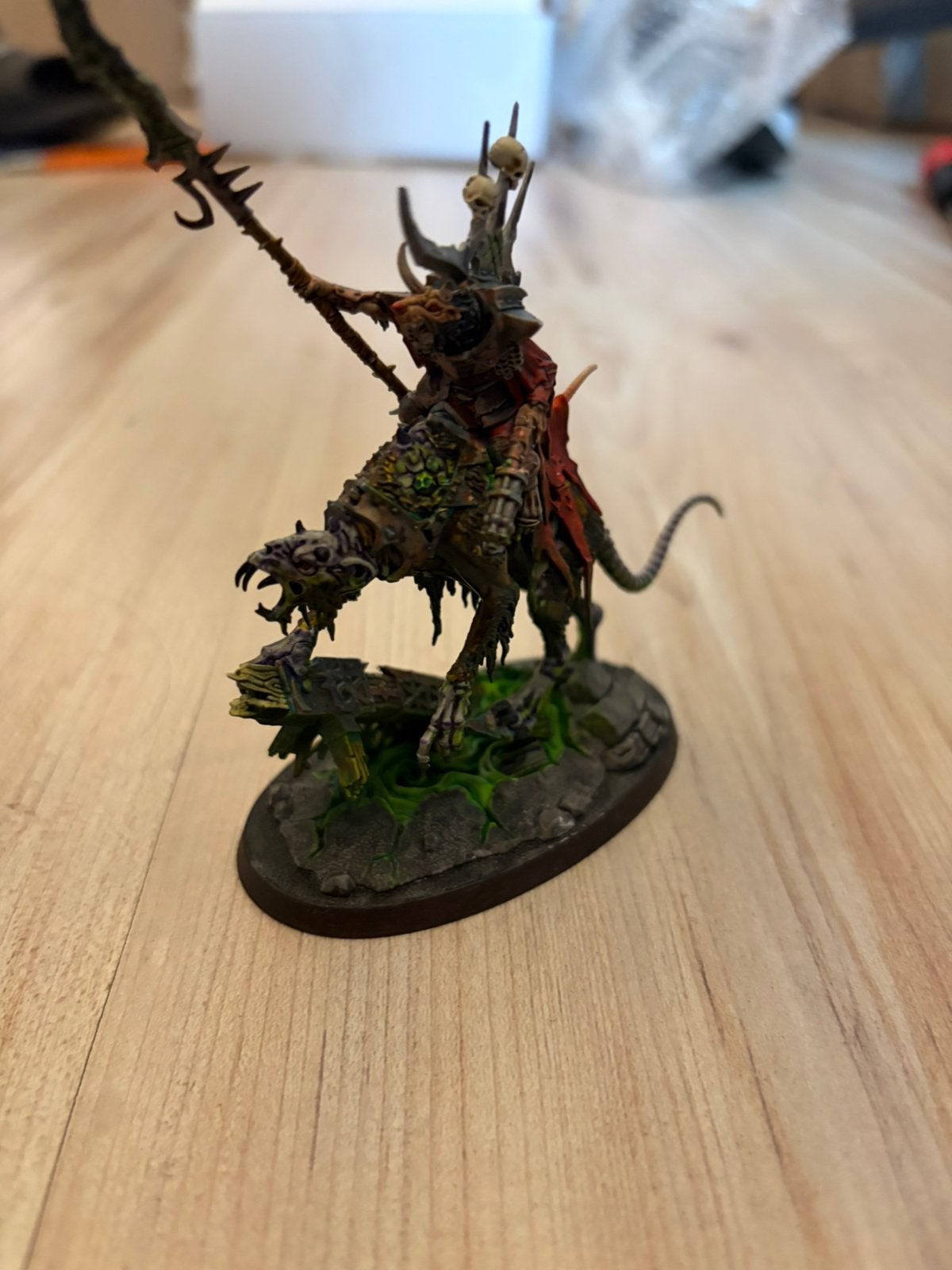 Warhammer age of sigmar skaven clawlord on gnaw-beast, Hobby en Vrije tijd, Figuurtje(s), Warhammer, Ophalen of Verzenden, Zo goed als nieuw