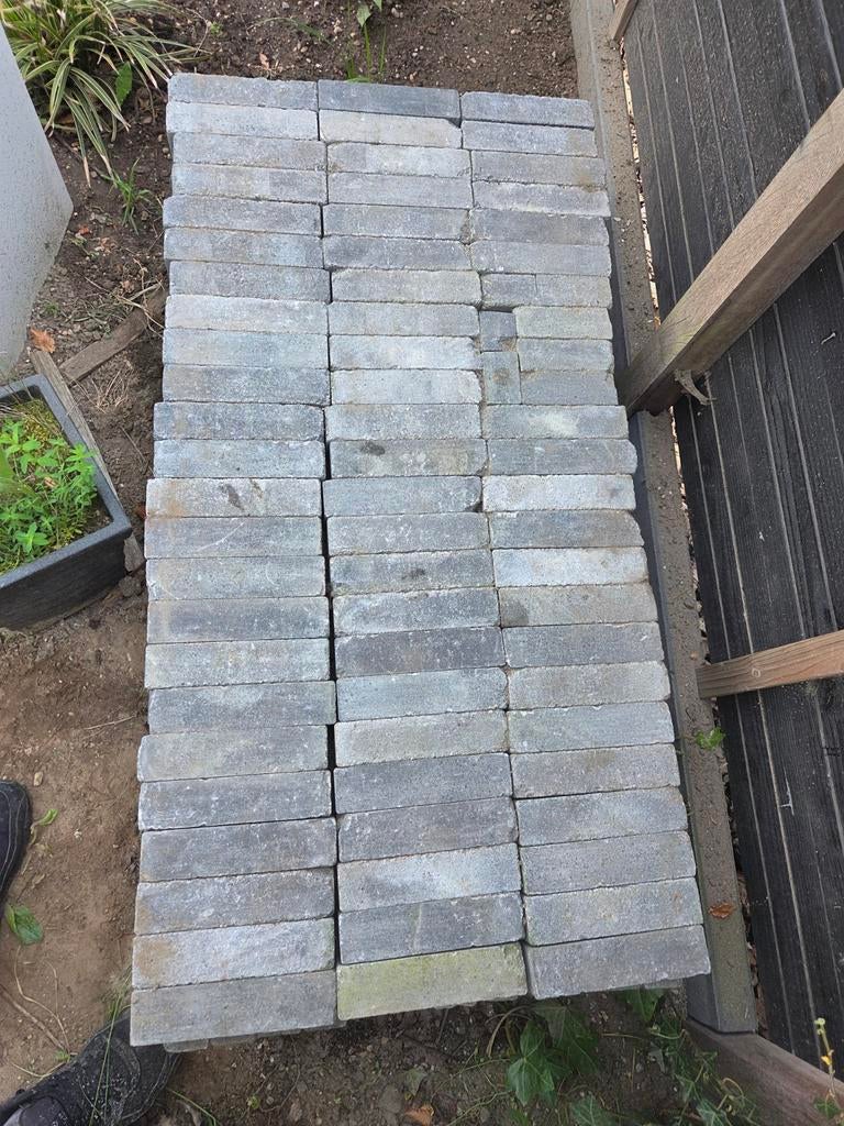 Ongeveer 170 gebruikte klinkers, 20x5x7 cm hoog, Ophalen, Gebruikt, Klinkers, Minder dan 5 m²