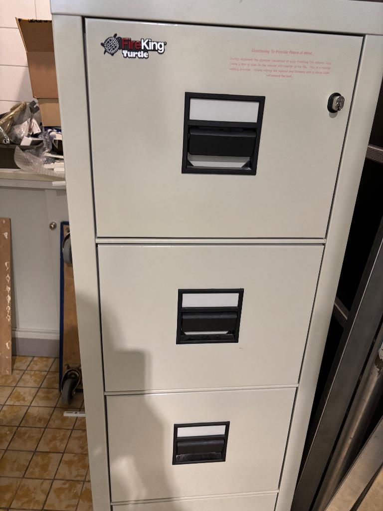 Fireking brandwerende archiefkast, Huis en Inrichting, Kasten | Roldeurkasten en Archiefkasten, Ophalen, Gebruikt, 100 tot 150 cm