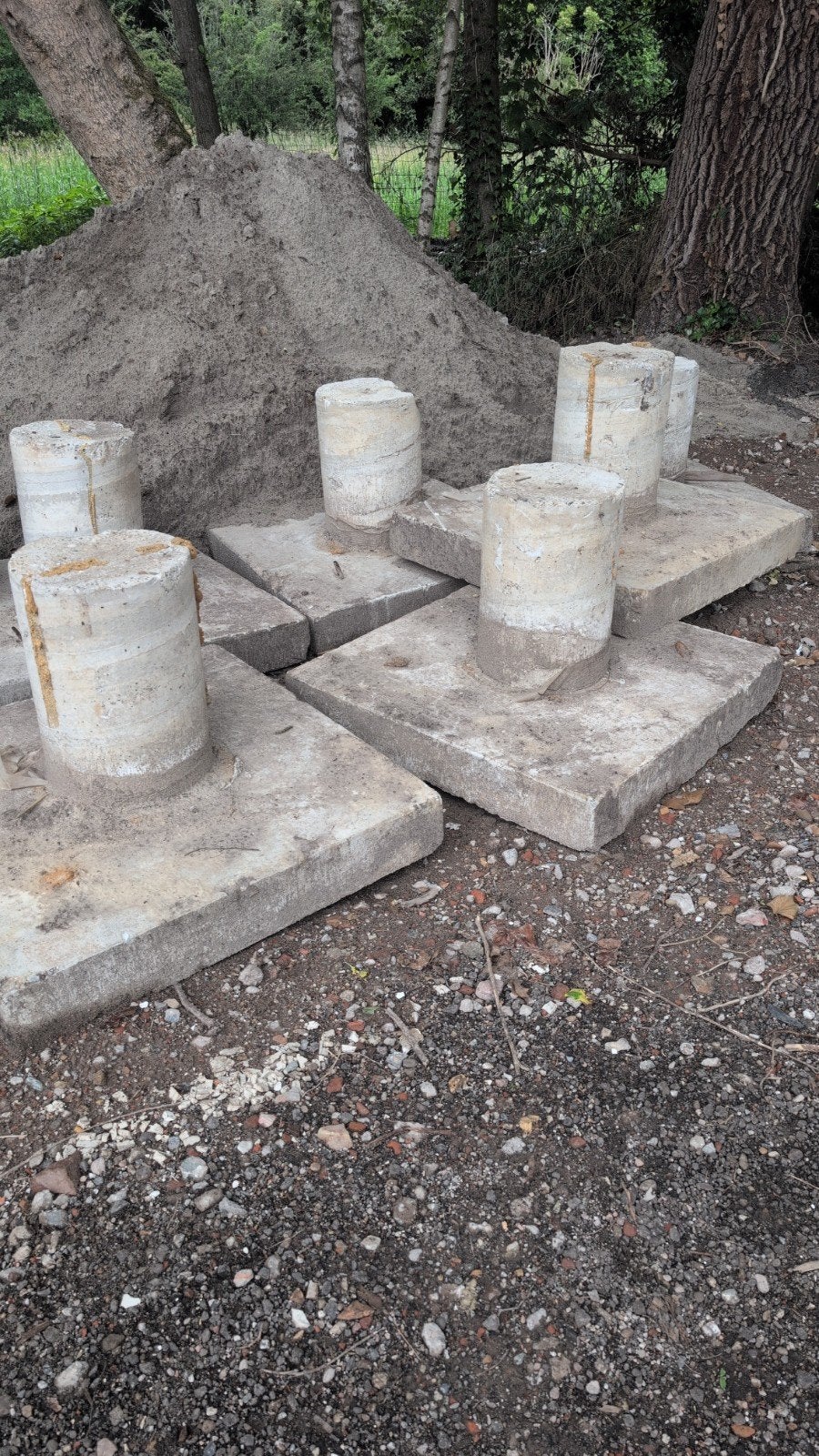 Betonnen poeren voor diverse constructies. Fundering, Ophalen, Gebruikt