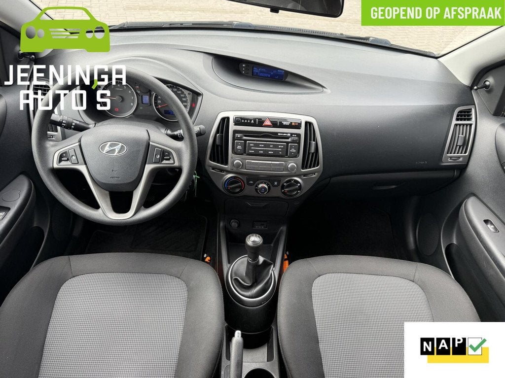 Hyundai i20 1.2i First Edition|Airco|34dkm|NAP, Auto's, Hyundai, Euro 5, Gebruikt, 4 cilinders, Bruin