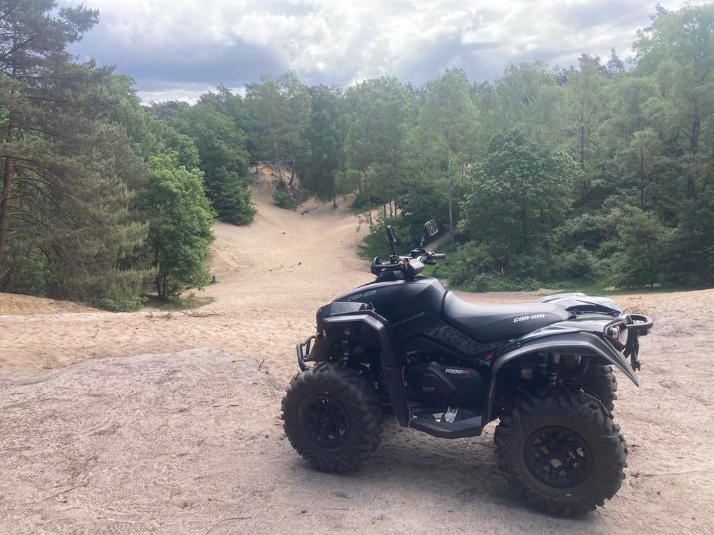 Nette Can-am 1000 xxc triple black v-twin, Ophalen