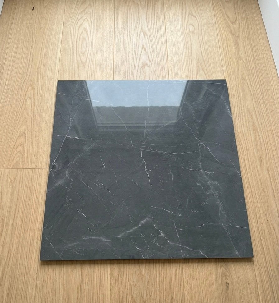 Gratis - Grey Polished Tiles – 60x60cm (7 tiles, 2.52m²), Ophalen, Zo goed als nieuw, Grijs, Tapijt