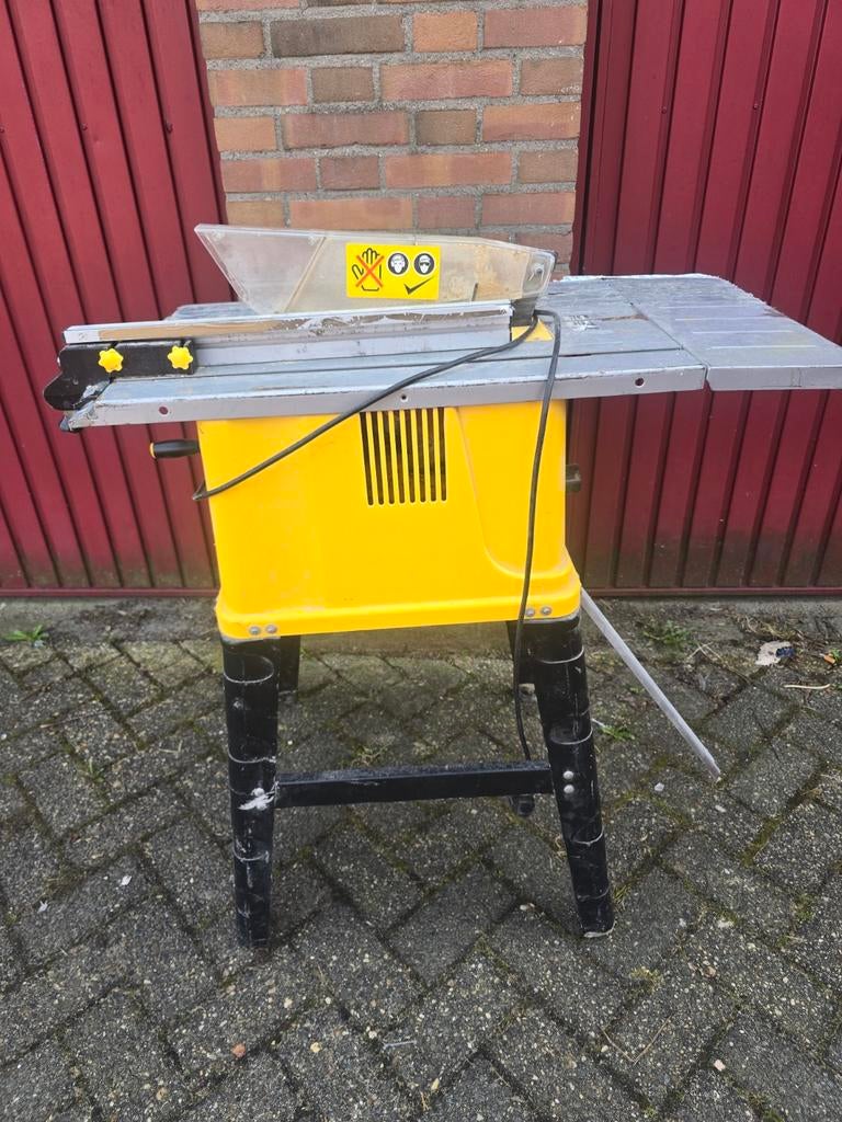Powerplus POWX221 Tafelzaag - Krachtig en Betrouwbaar, Ophalen, Gebruikt, 70 mm of meer, Overige typen