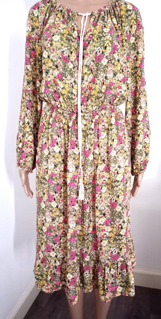 zwierige jurk pasteltinten M/L, Kleding | Dames, Jurken, Ophalen of Verzenden, Zo goed als nieuw, Maat 38/40 (M), Onder de knie