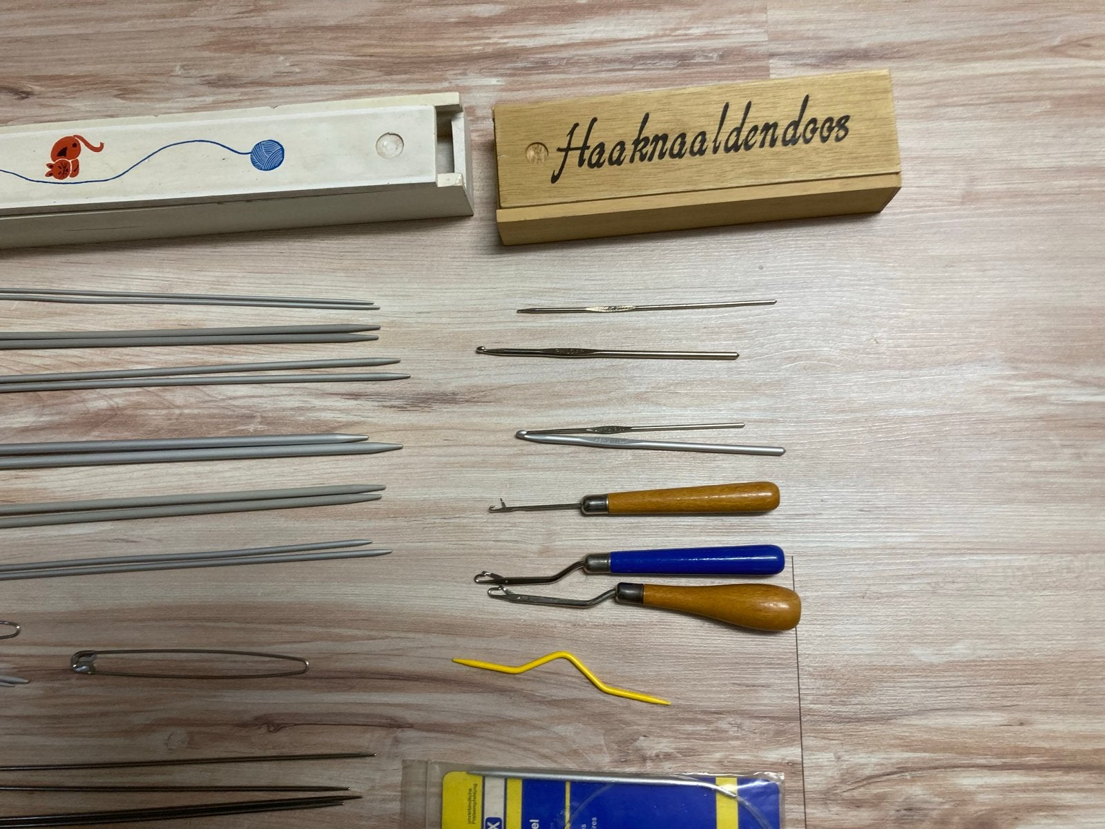 Grote set brei- en haakbenodigdheden met tas, Ophalen of Verzenden, Zo goed als nieuw, Breien of Haken, Naald