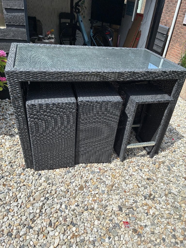 Prachtige Wicker Tuinbarset ( tafel +krukken), Ophalen, Zo goed als nieuw, Rechthoekig, Wicker