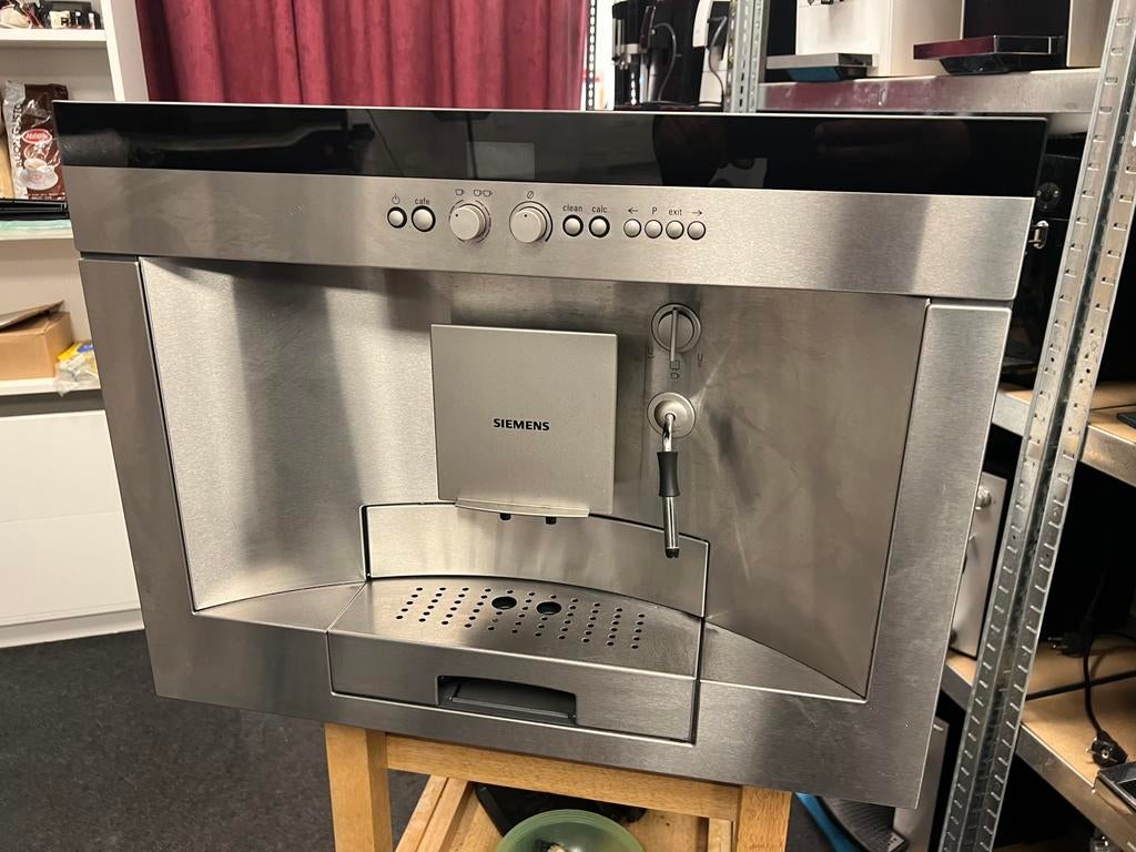 Siemens Volautomatische Inbouw Espressomachine, Witgoed en Apparatuur, Siemens Hausgeräte, 10 kopjes of meer, Koffiemachine, Ophalen of Verzenden