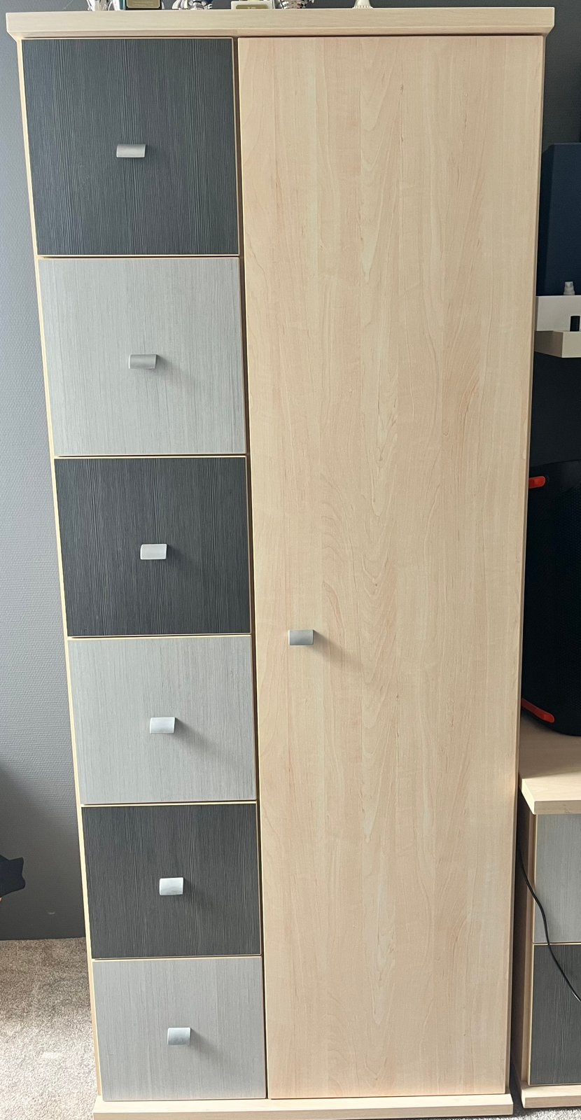 Kledingkast-bureau-nachtkastje, Ophalen, 50 tot 100 cm, Zo goed als nieuw, Minder dan 100 cm