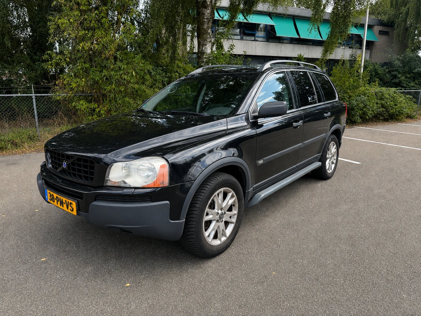 Volvo XC90 2.5T Exclusive | Nieuwe APK | 7-persoons, Auto's, Volvo, Zwart, 7 stoelen, Vierwielaandrijving, SUV of Terreinwagen