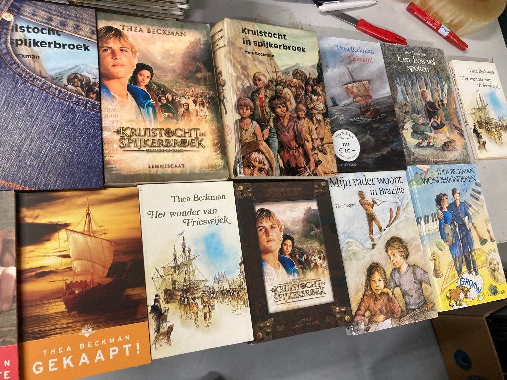 6 boeken van Thea Beckman o.a. Kruistocht in spijkerbroek, Boeken, Ophalen of Verzenden, Gelezen, Thea Beckman, Fictie