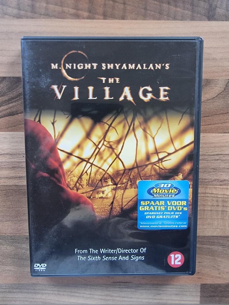 The village, Vanaf 16 jaar, Ophalen of Verzenden, Zo goed als nieuw