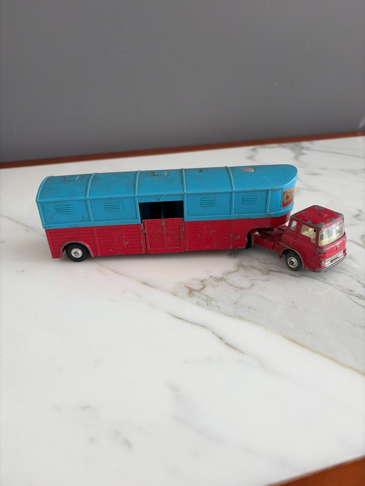 Vintage Matchbox Chipperfield's Circus Truck en Trailer, Ophalen, Gebruikt