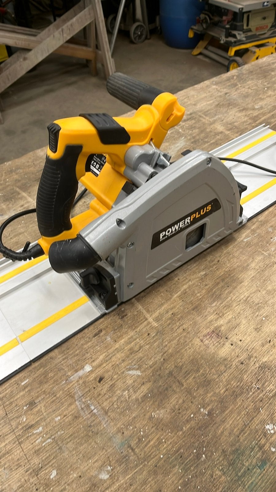 Powerplus POWX0562 Invalzaag met geleiderail, Zo goed als nieuw, 30 tot 70 mm, 1200 watt of meer, Verzenden