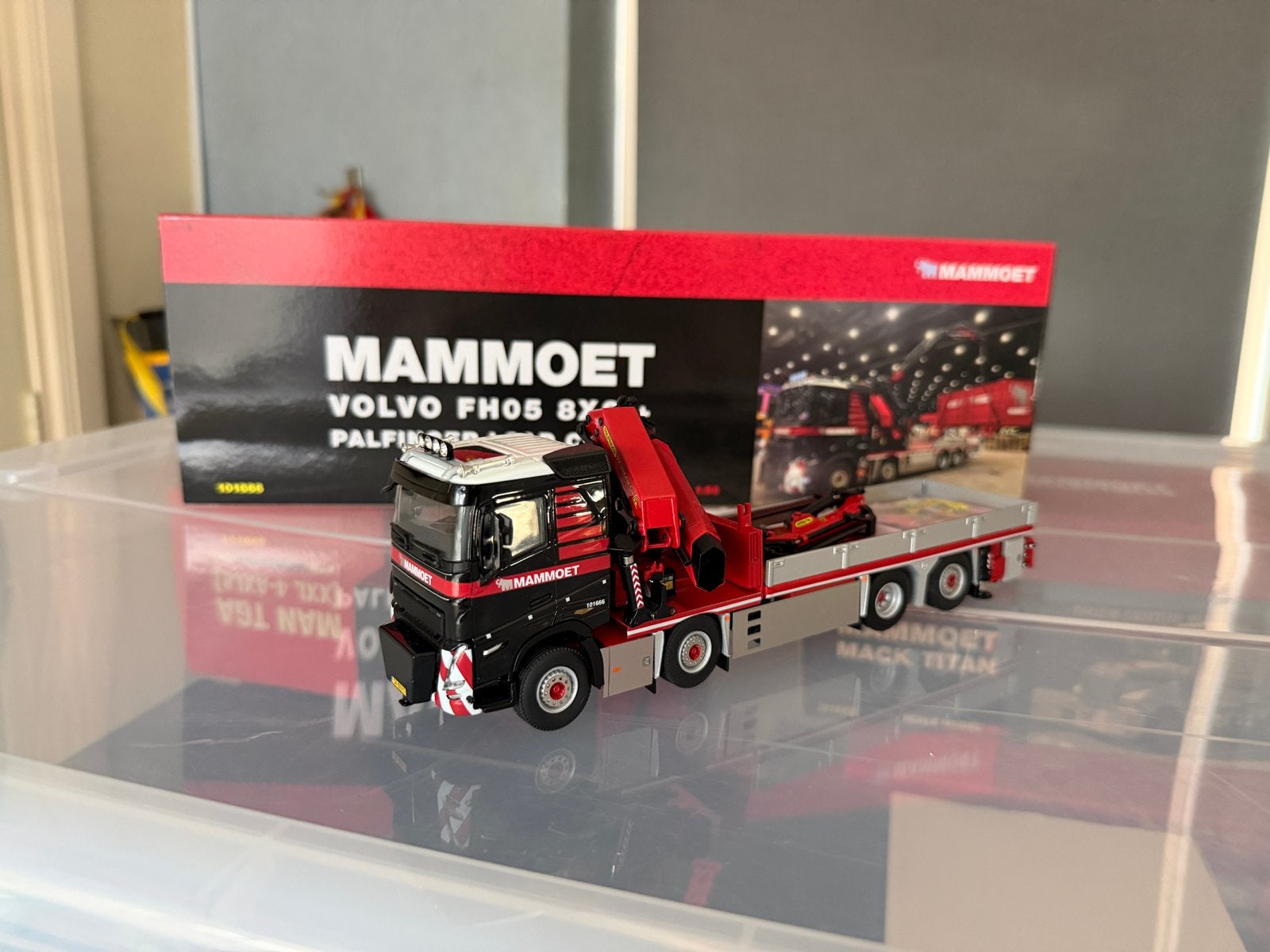 WSI Mammoet Volvo FH05 8x2 + Palfinger laadkraan model, Ophalen of Verzenden, Zo goed als nieuw, Overige merken