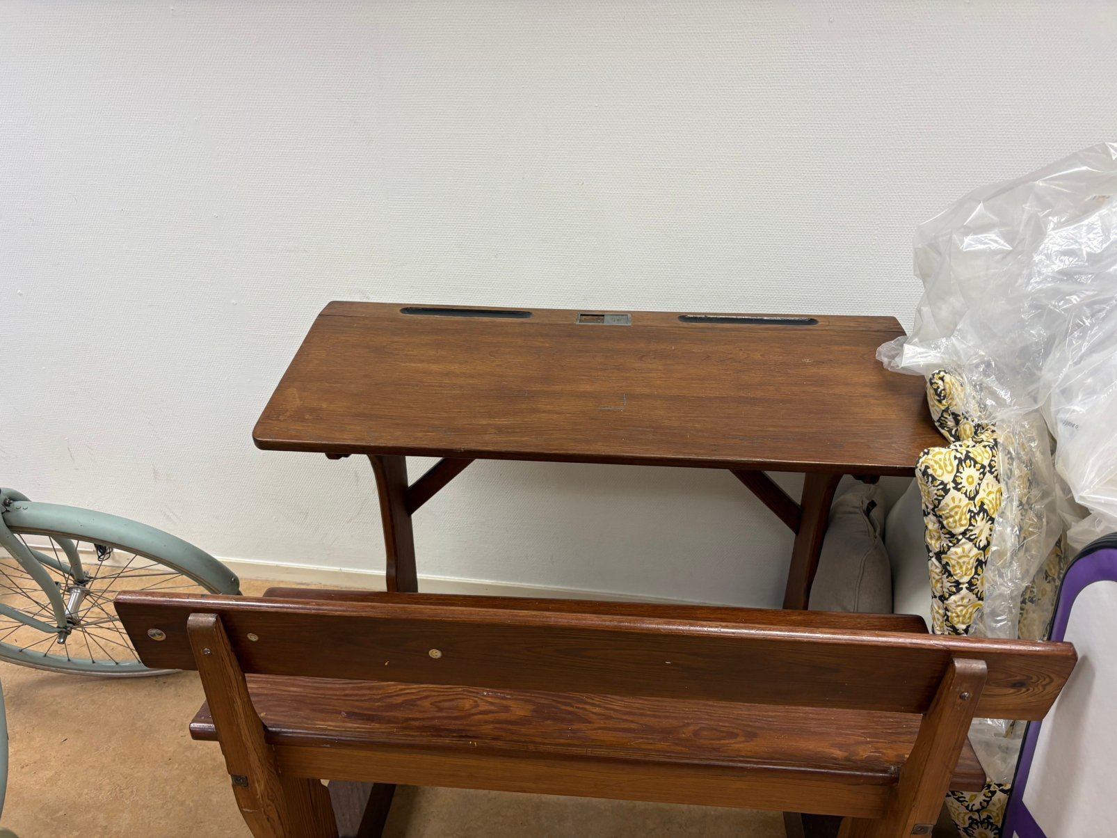 Vintage houten schoolbank, Ophalen