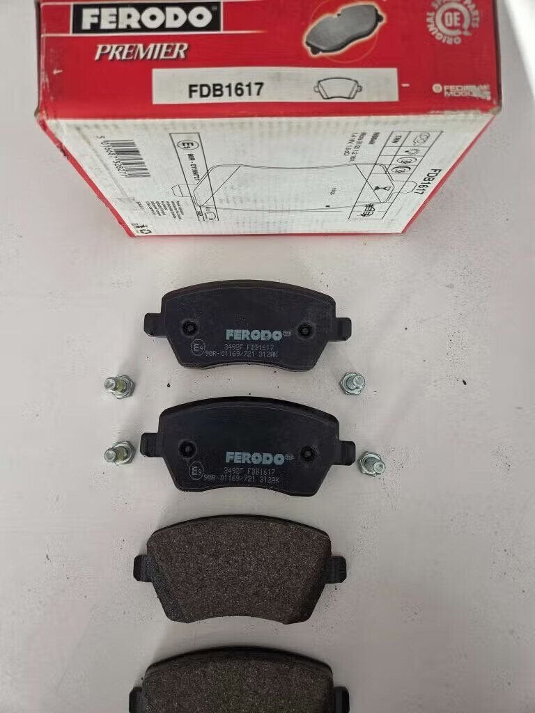 Set Remblokken Dacia Lada Mercedes Nissan Renault Suzuki, Gebruikt, -, -, Ophalen of Verzenden