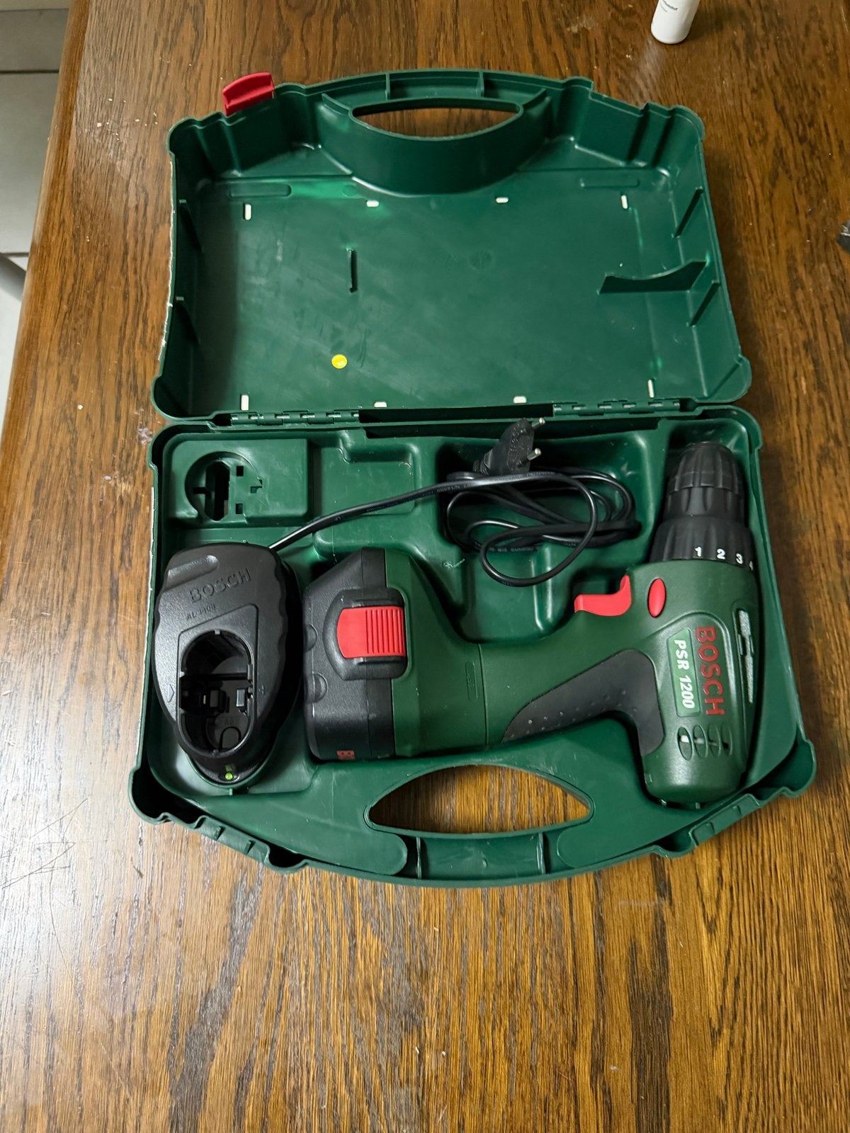 Foto 4 van Bosch PSR 1200 Accuboormachine met lader en koffer