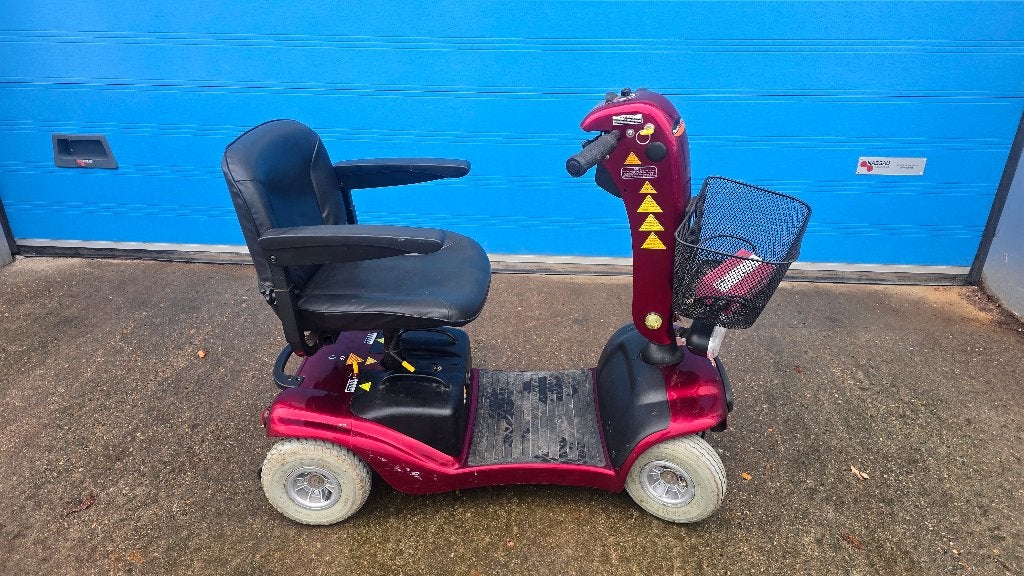 Practicomfort opvouwbare scootmobiel met nieuwe accu's., Diversen, 10 km/u of minder, Gebruikt, 16 t/m 25 km, Ophalen