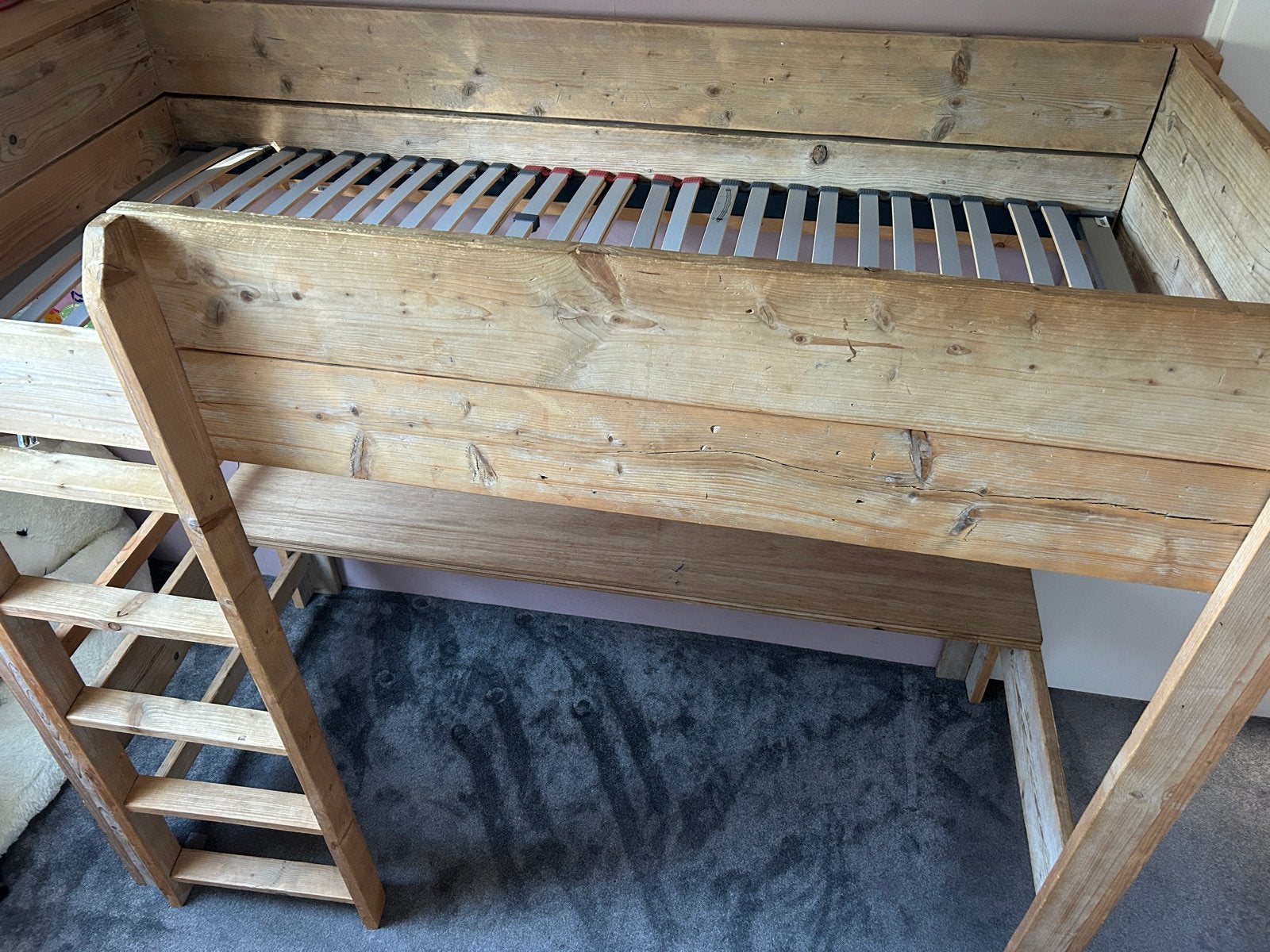 Steigerhouten hoogslaper met bureau, 90x200 cm, Ophalen, Gebruikt, Eenpersoons, 160 tot 180 cm
