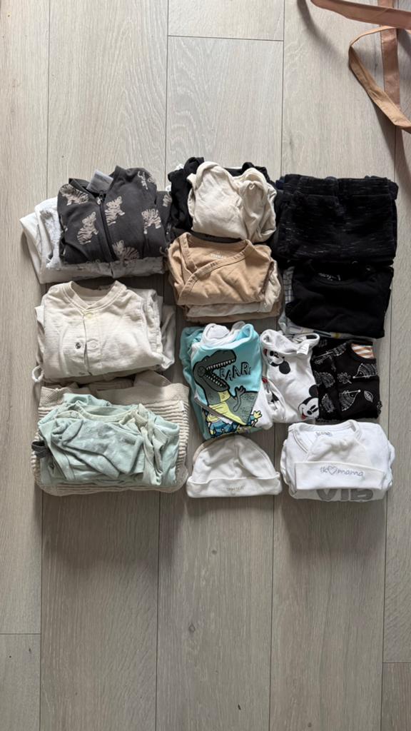 Babykleding pakket maat 56 + luiers – 45/50 stuks, Ophalen of Verzenden, Zo goed als nieuw