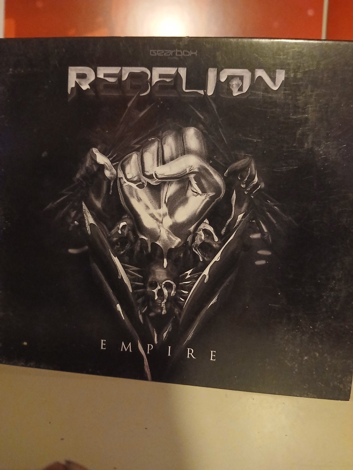 Rebelion-Empire (gesigneerd), Ophalen of Verzenden, Zo goed als nieuw