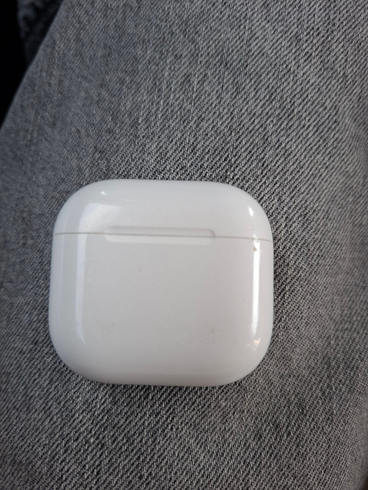 Apple AirPods 4 - Zeer goede staat met oplader, In-ear, Ophalen of Verzenden, Zo goed als nieuw, Draadloos