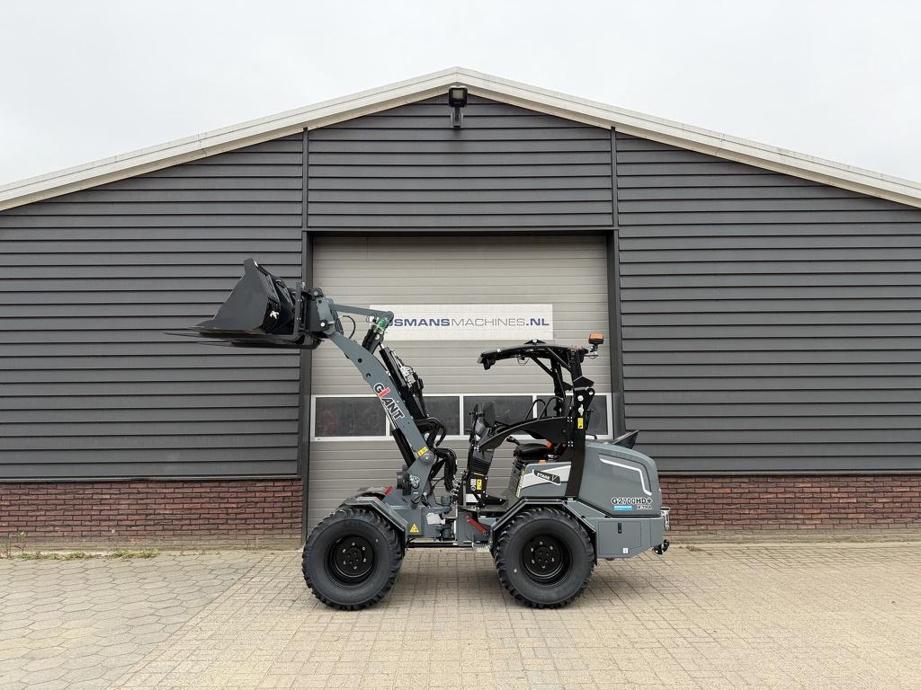 Giant G2700 HD X-TRA + GRIJS minishovel / kniklader NIEUW, Zakelijke goederen, Machines en Bouw | Kranen en Graafmachines, Tobroco