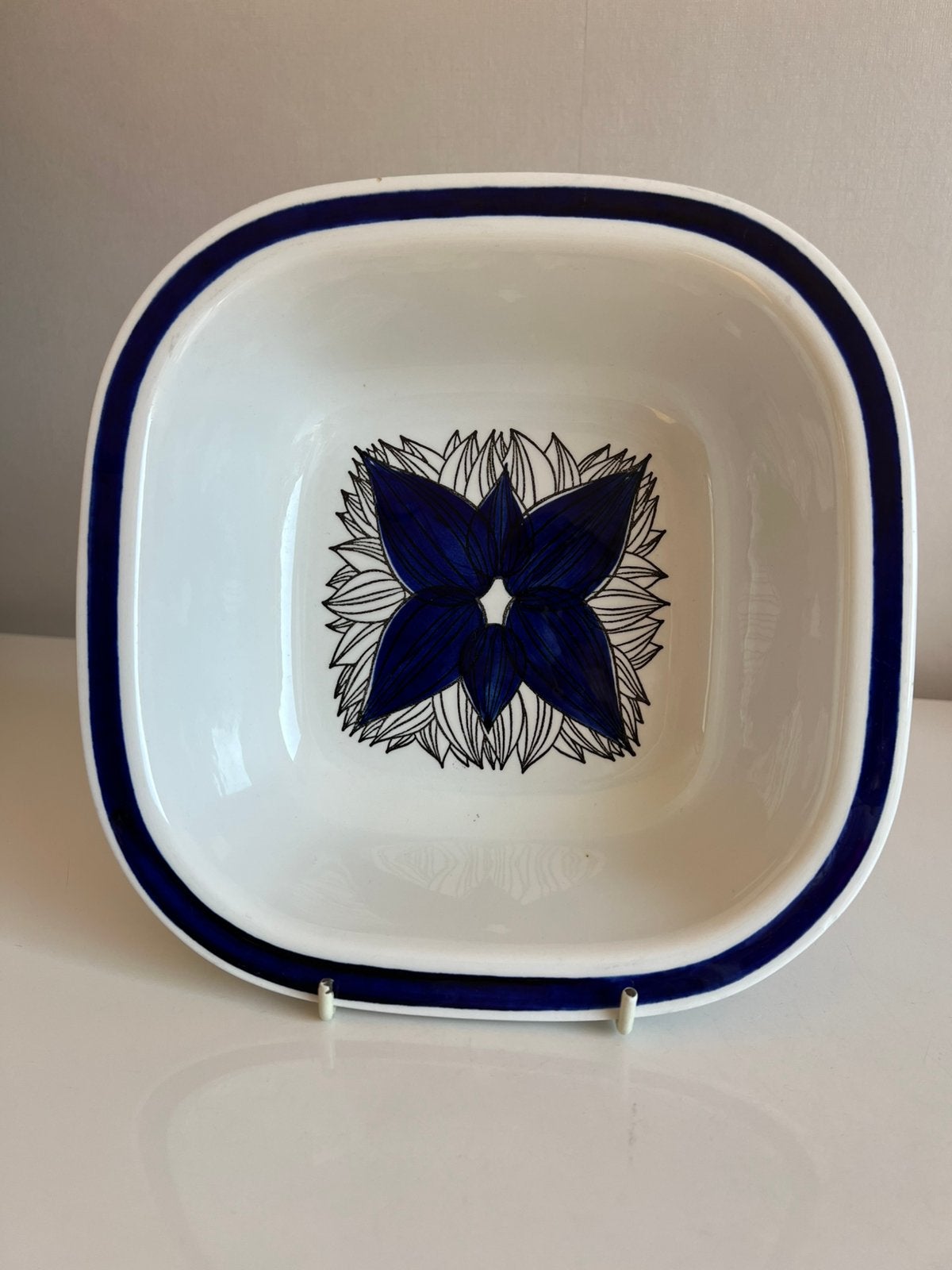 Vintage Groot Rörstrand ‘Pontus’ Schaal Blauw Olle Alberius, Porselein of Keramiek, Schaal, Vierkant, Ophalen of Verzenden