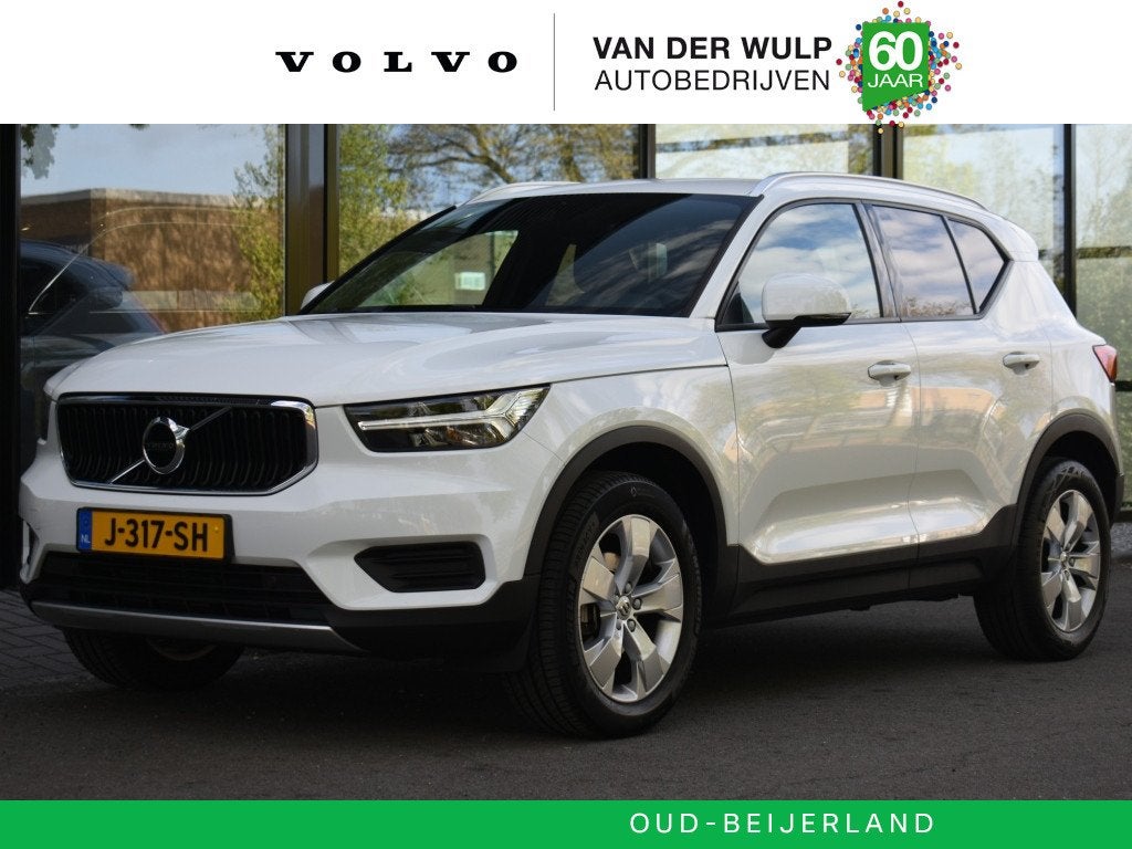 Volvo XC40 T2 129pk Aut. Momentum | Getint Glas | Navigation