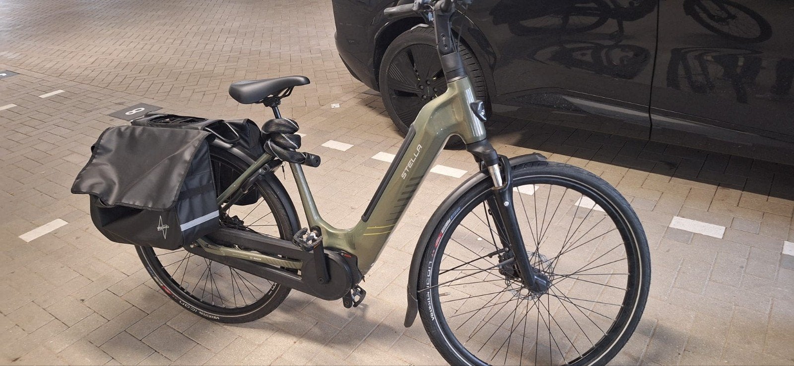 Stella Livorno E-bike met middenmotor en fietstassen, Fietsen en Brommers, 51 tot 55 cm, Ophalen, Zo goed als nieuw, Overige merken