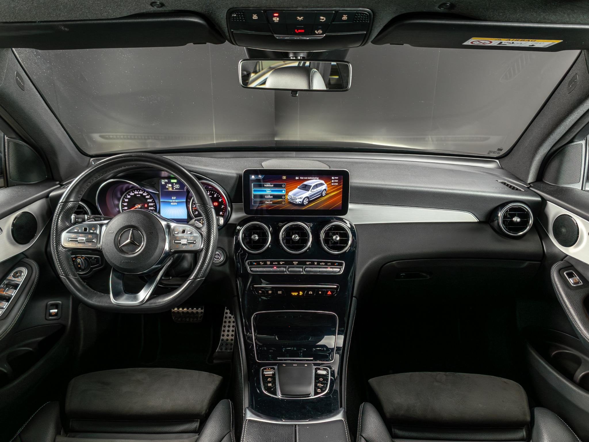 Mercedes-Benz GLC 300e 4MATIC Line: AMG | Panorama dak | Tre, Auto's, Automaat, 14 kWh, Gebruikt, 4 cilinders