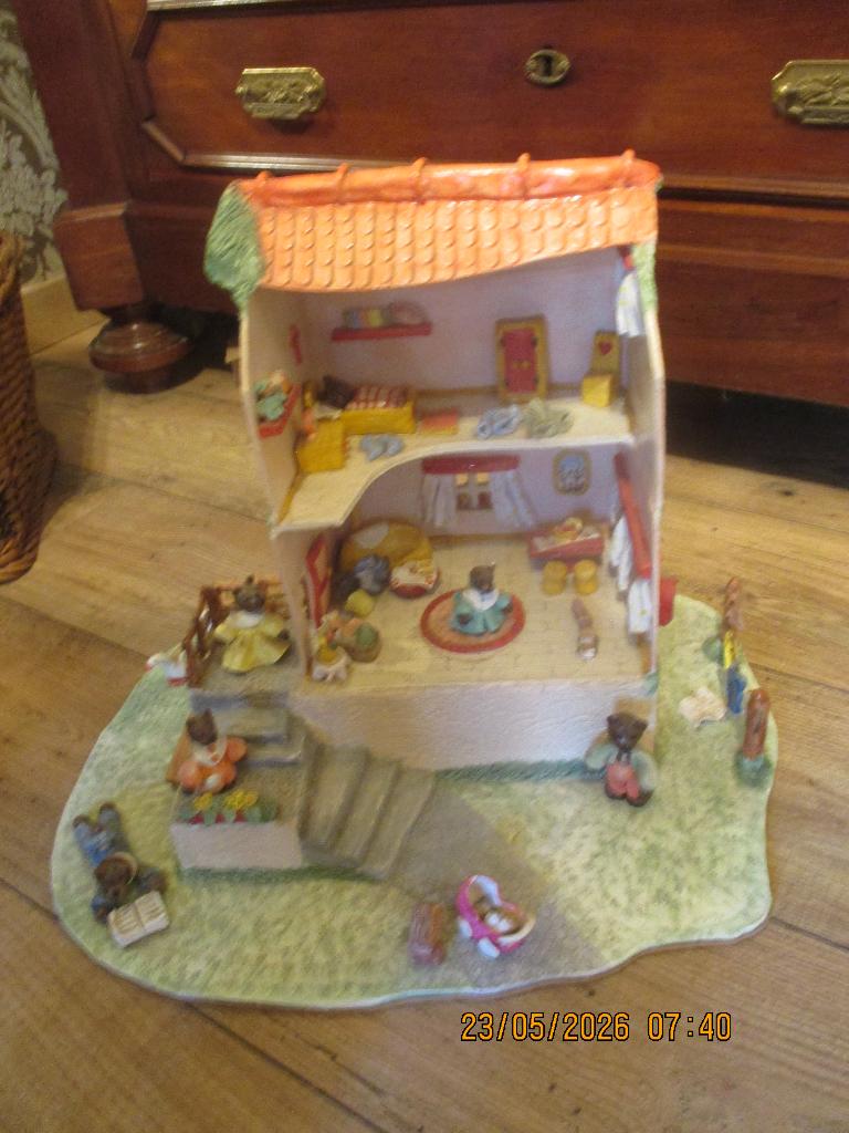 huisje met beren familie, Antiek en Kunst, Ophalen