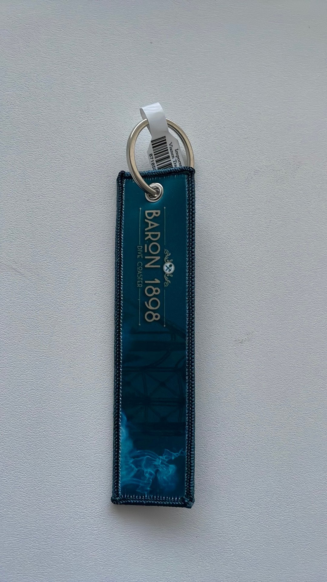 Efteling Flighttag Sleutelhanger Baron 1898, Ophalen of Verzenden, Nieuw, Gebruiksvoorwerp