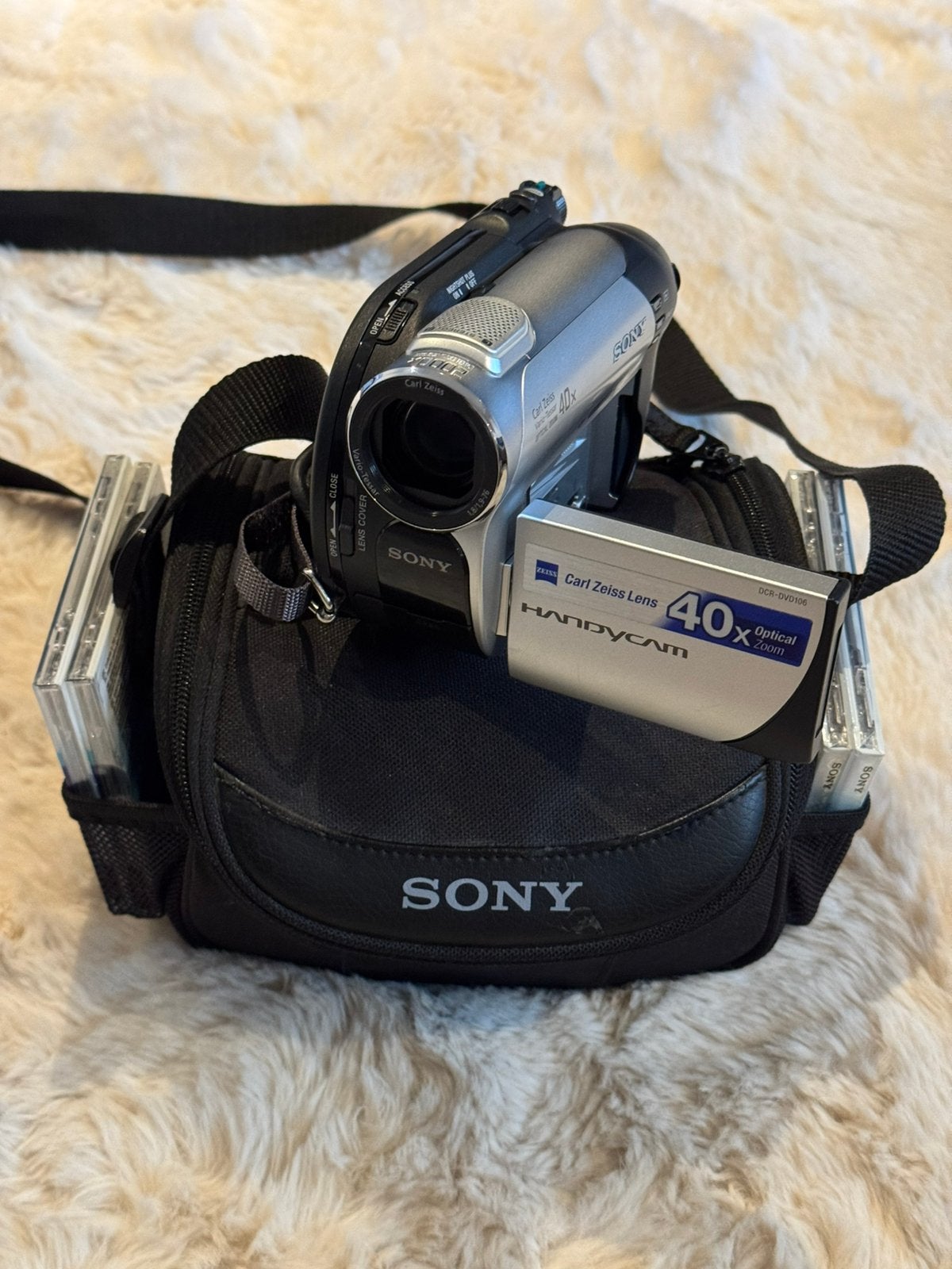 Sony DCR-DVD106 Camcorder, Mini dv, 20x of meer, Ophalen of Verzenden, Zo goed als nieuw
