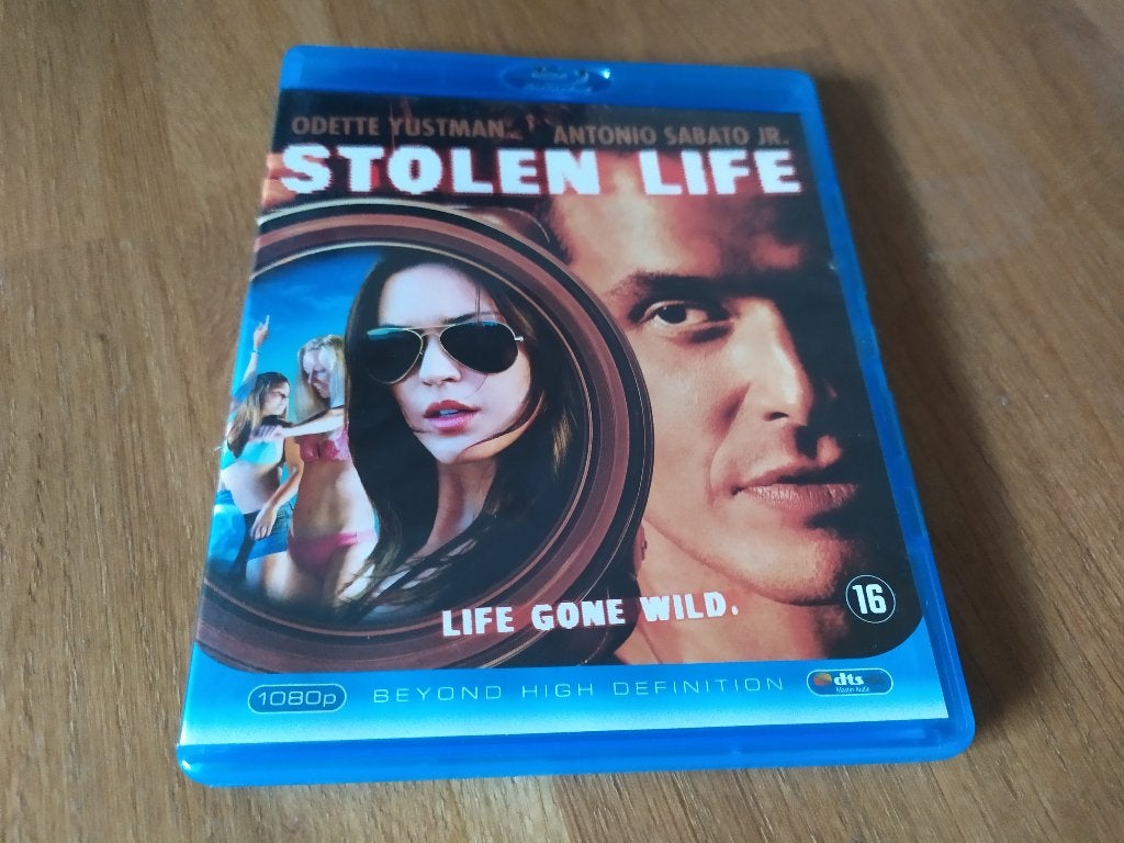 Stolen Life, Vanaf 16 jaar, Ophalen of Verzenden, Zo goed als nieuw