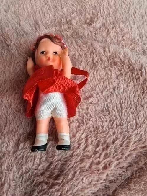poppenhuis miniaturen ari popje nr 108, Ophalen of Verzenden, Zo goed als nieuw, Poppenhuis