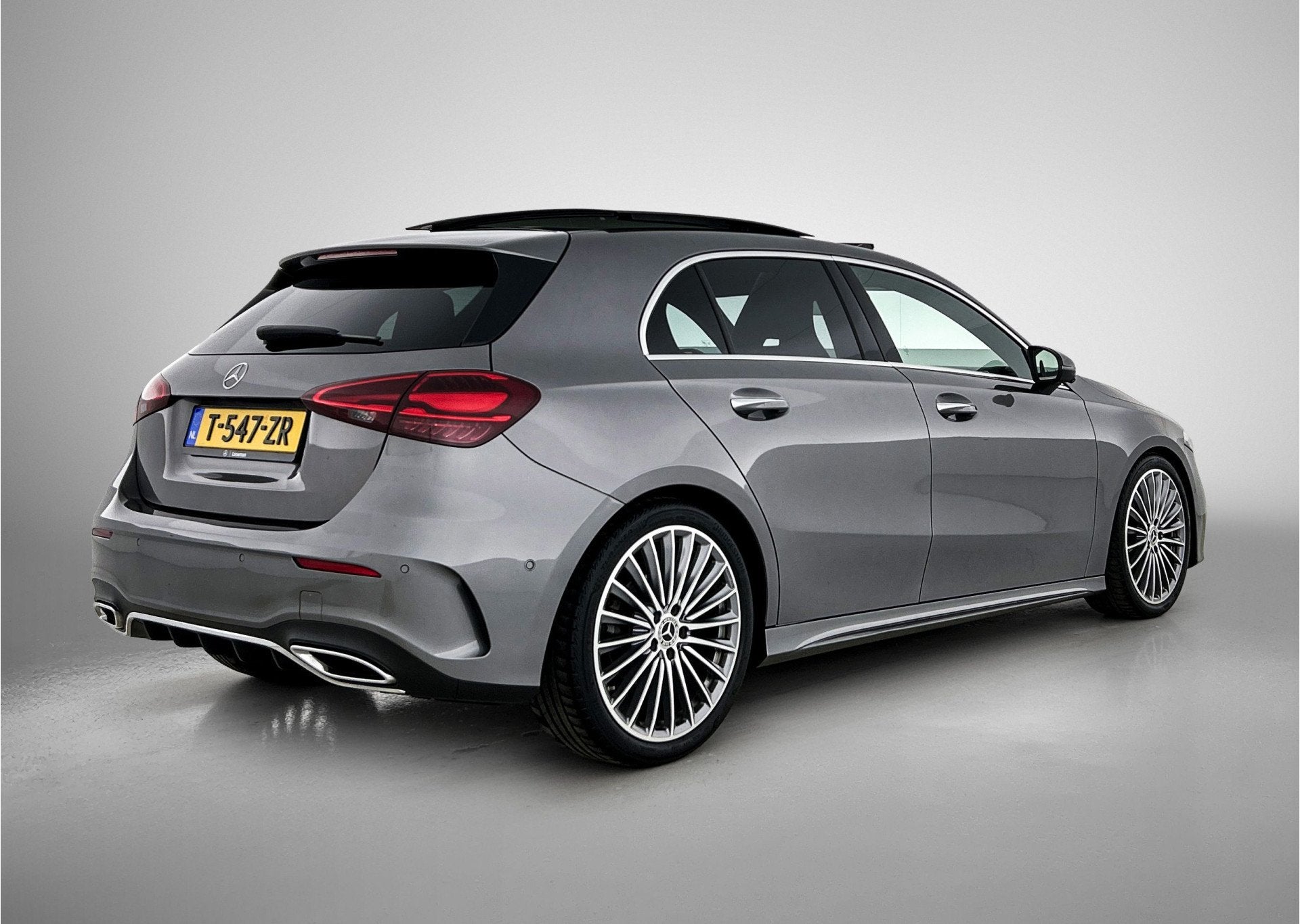 Mercedes-Benz A-Klasse 180 AMG Line | AMG-Line interieur | A, Auto's, 12 maanden, Gebruikt, 4 cilinders, Origineel Nederlands