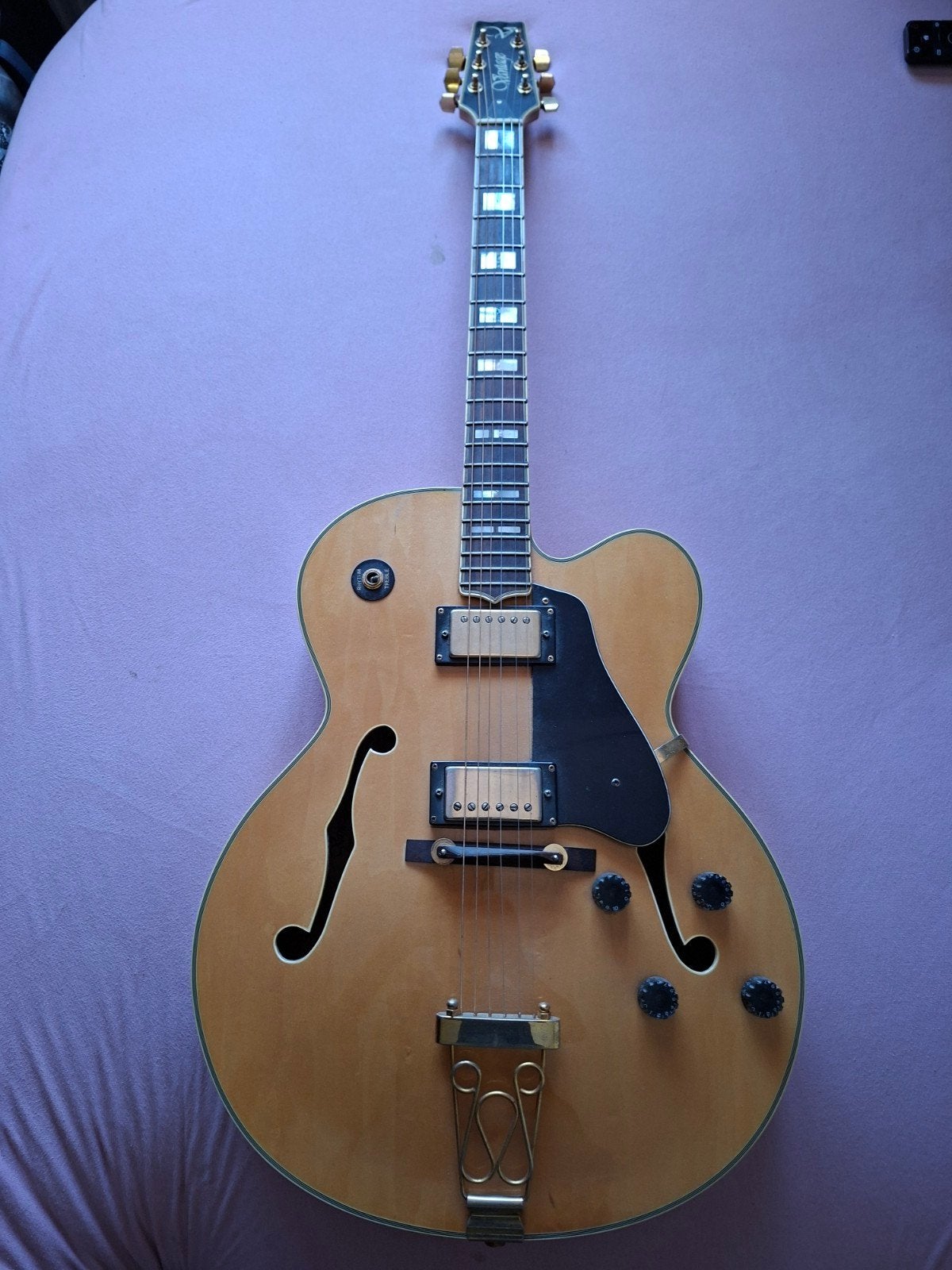 Vintage vantage 655 archtop hollow-body (Korea, jaren'90)