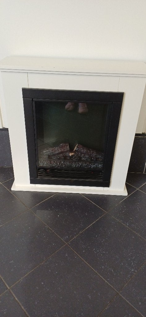 Prachtige sierhaard compleet met witte schouw, Huis en Inrichting, Kachels, Ophalen, Zo goed als nieuw, Elektrisch, Houtkachel