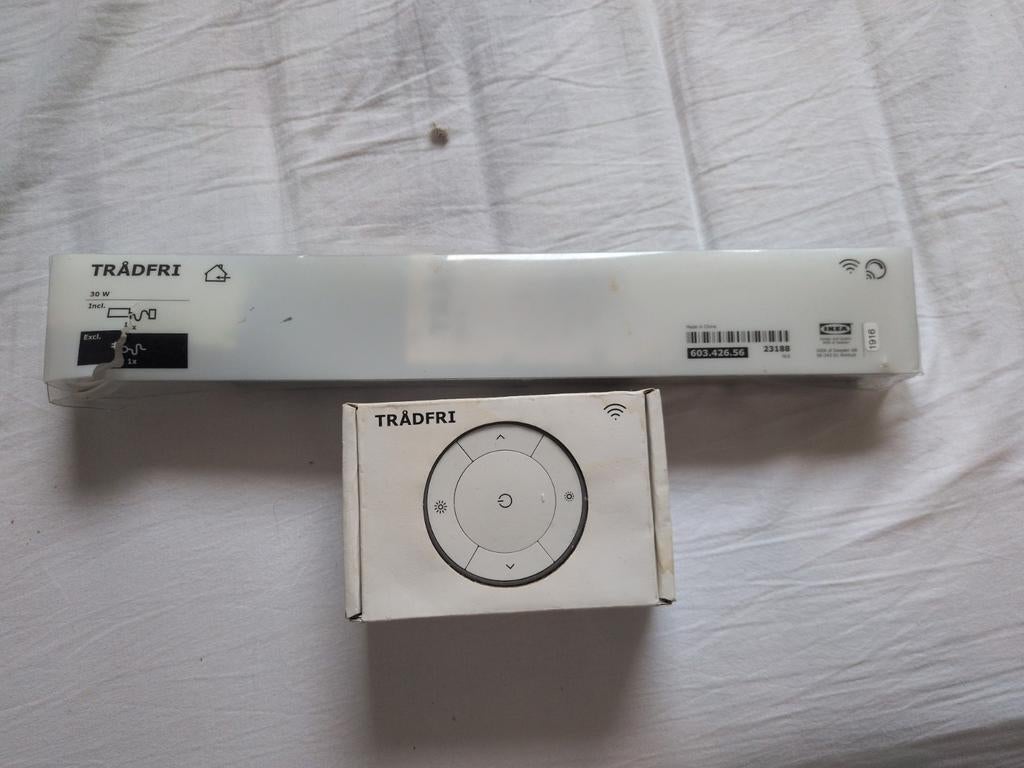 Ikea Trådfri lampen voeding en afstandsbediening, Led-lamp, Minder dan 30 watt, Zo goed als nieuw, E27 (groot)