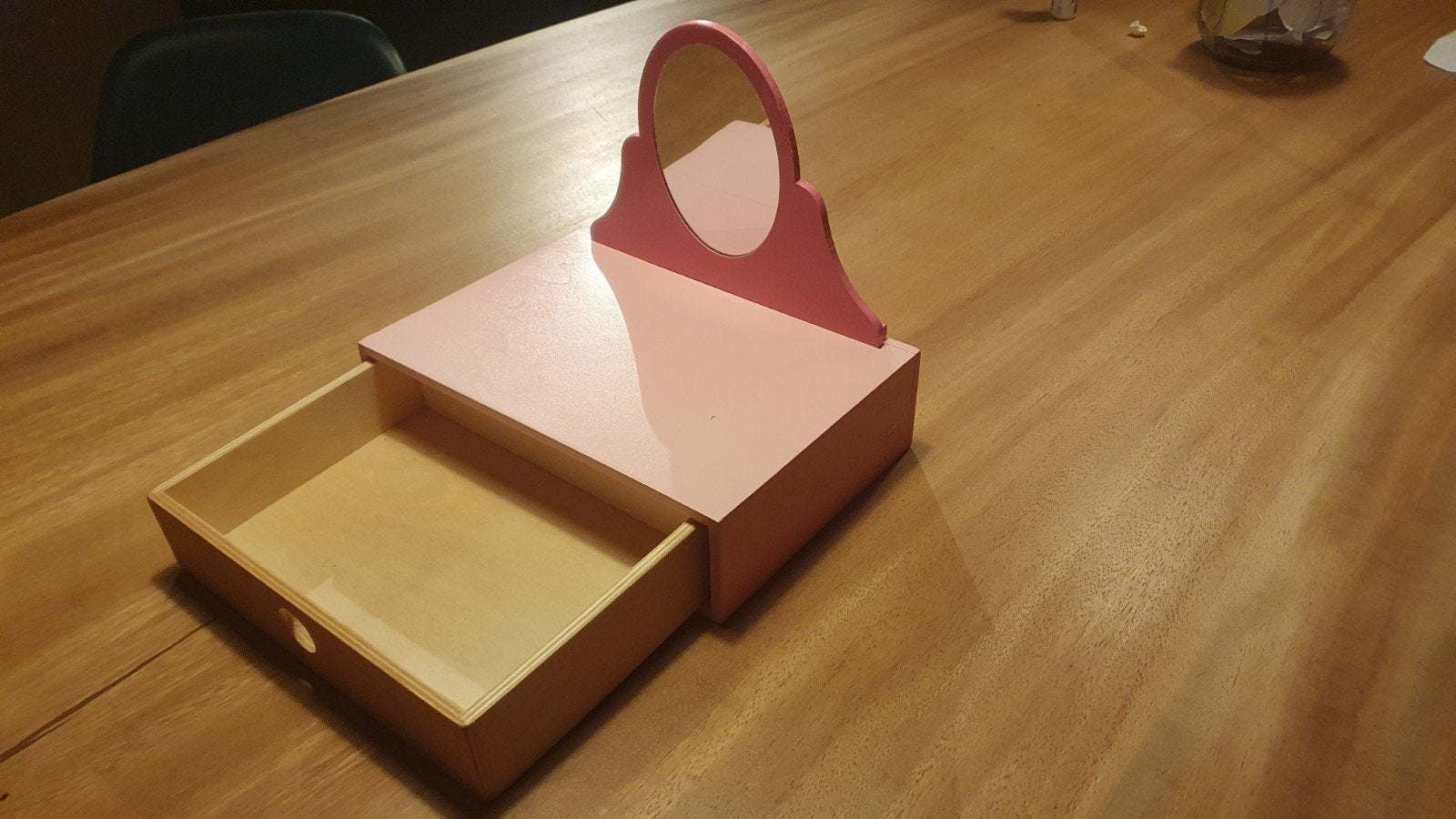 Roze houten sieradenkistje met spiegel en lade, Ophalen of Verzenden, Gebruikt