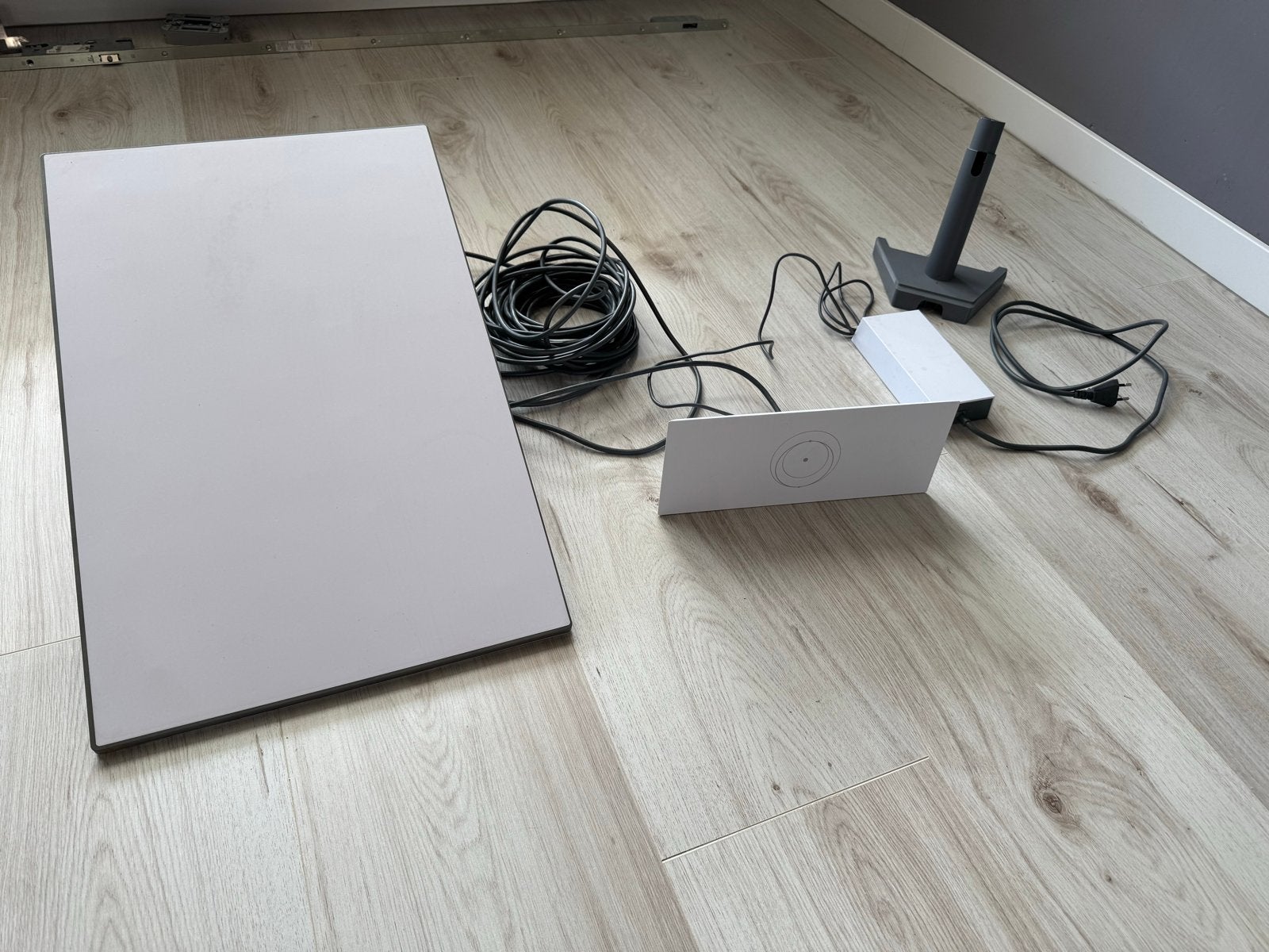 Starlink standaard kit- Satellietinternet voor Thuis/Reizen, Ophalen of Verzenden, Zo goed als nieuw