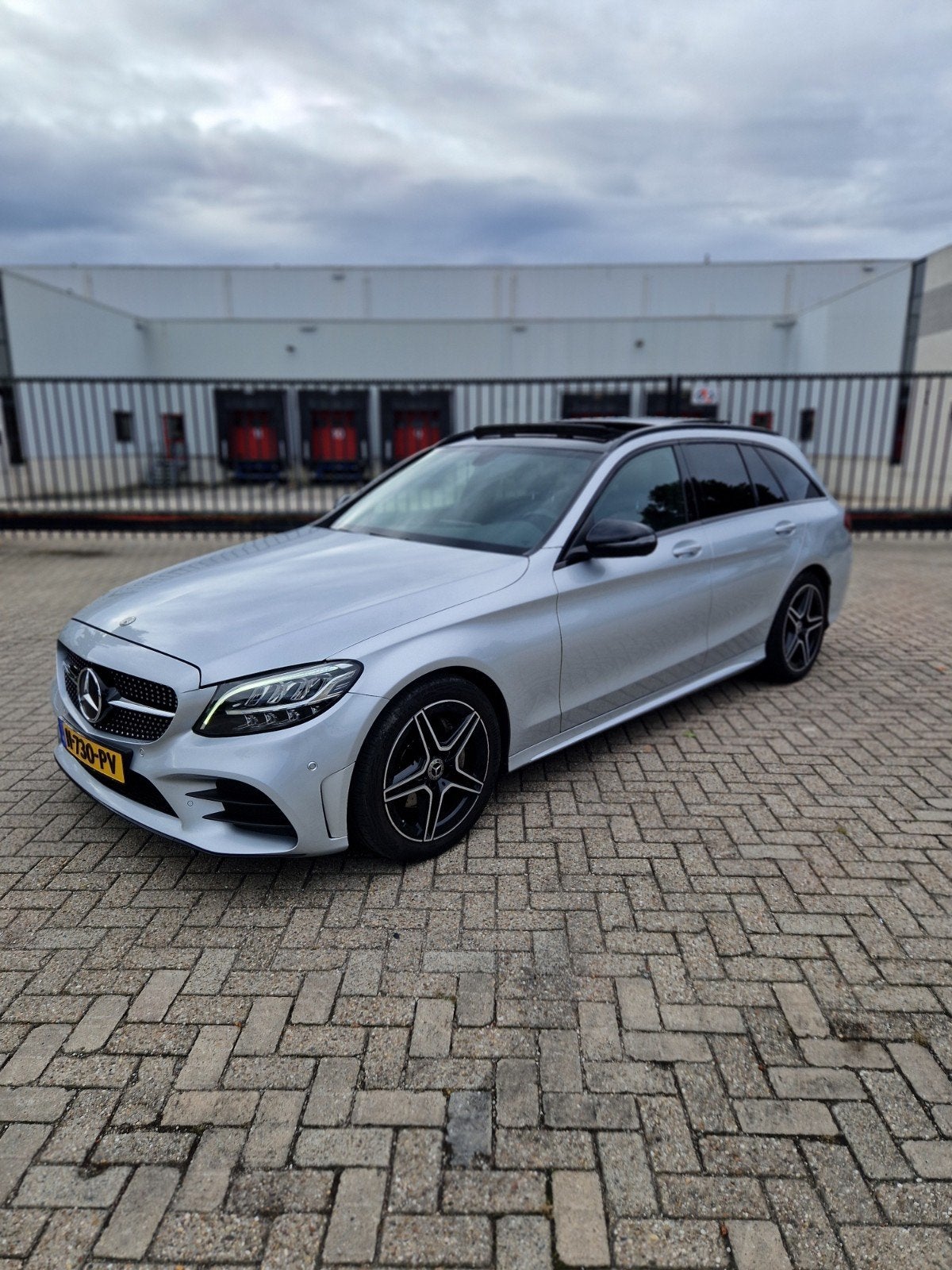 Mercedes-Benz C-Klasse C180 156pk 9G-TRONIC 2020 Grijs, Automaat, 1800 kg, Parkeercamera, 1430 kg