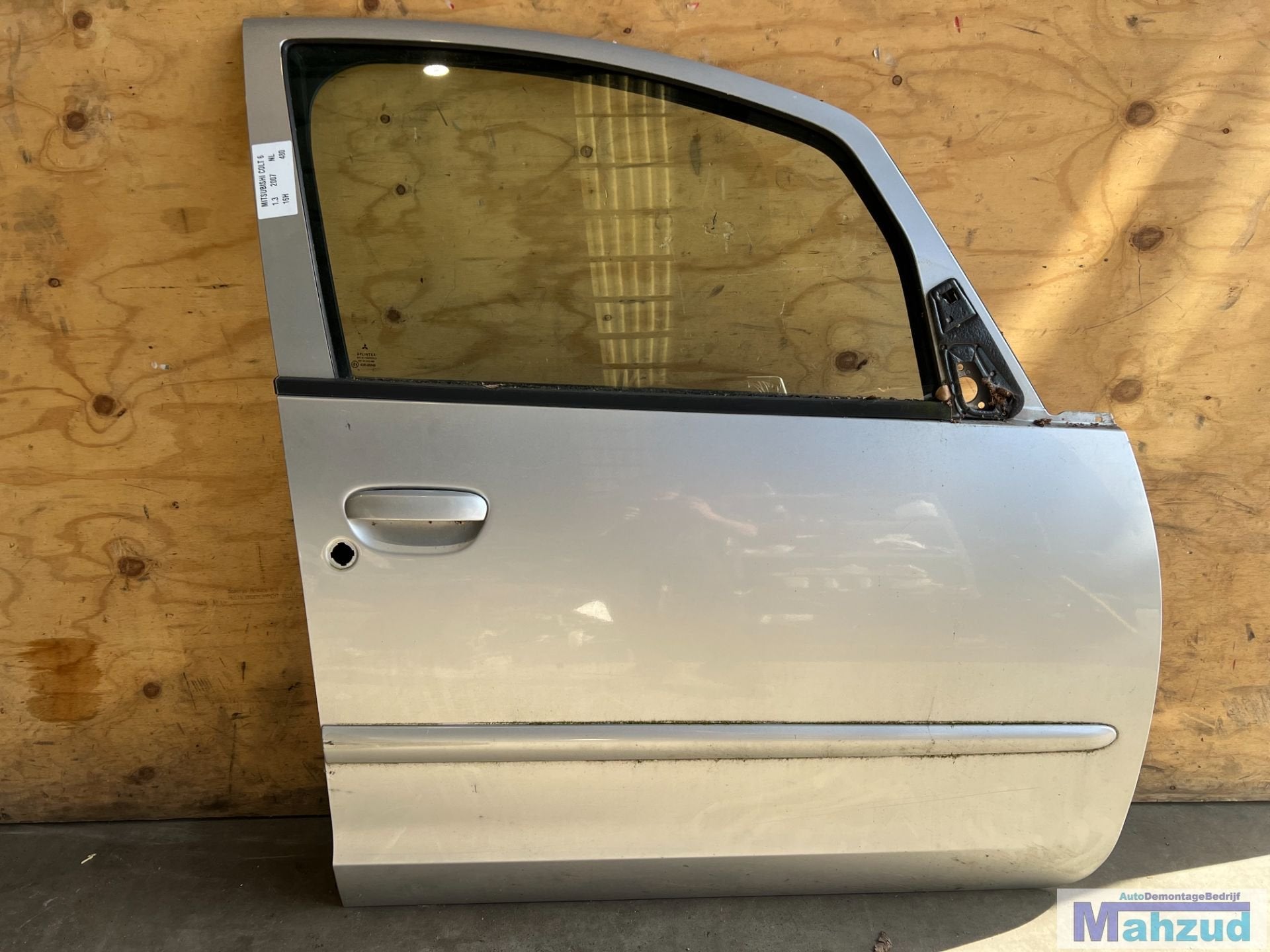 Mitsubishi colt 6 grijs 16H Rechts voor deur 2004-2014, Auto-onderdelen, Info@mitsubishi-motors.com, Gebruikt, Deur, Mitsubishi Motors Corporation