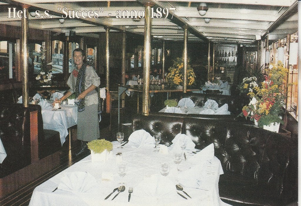 Ansichtkaart s.s. Succes anno 1897 - Interieur, Ophalen of Verzenden, 1960 tot 1980, Ongelopen, Voertuig