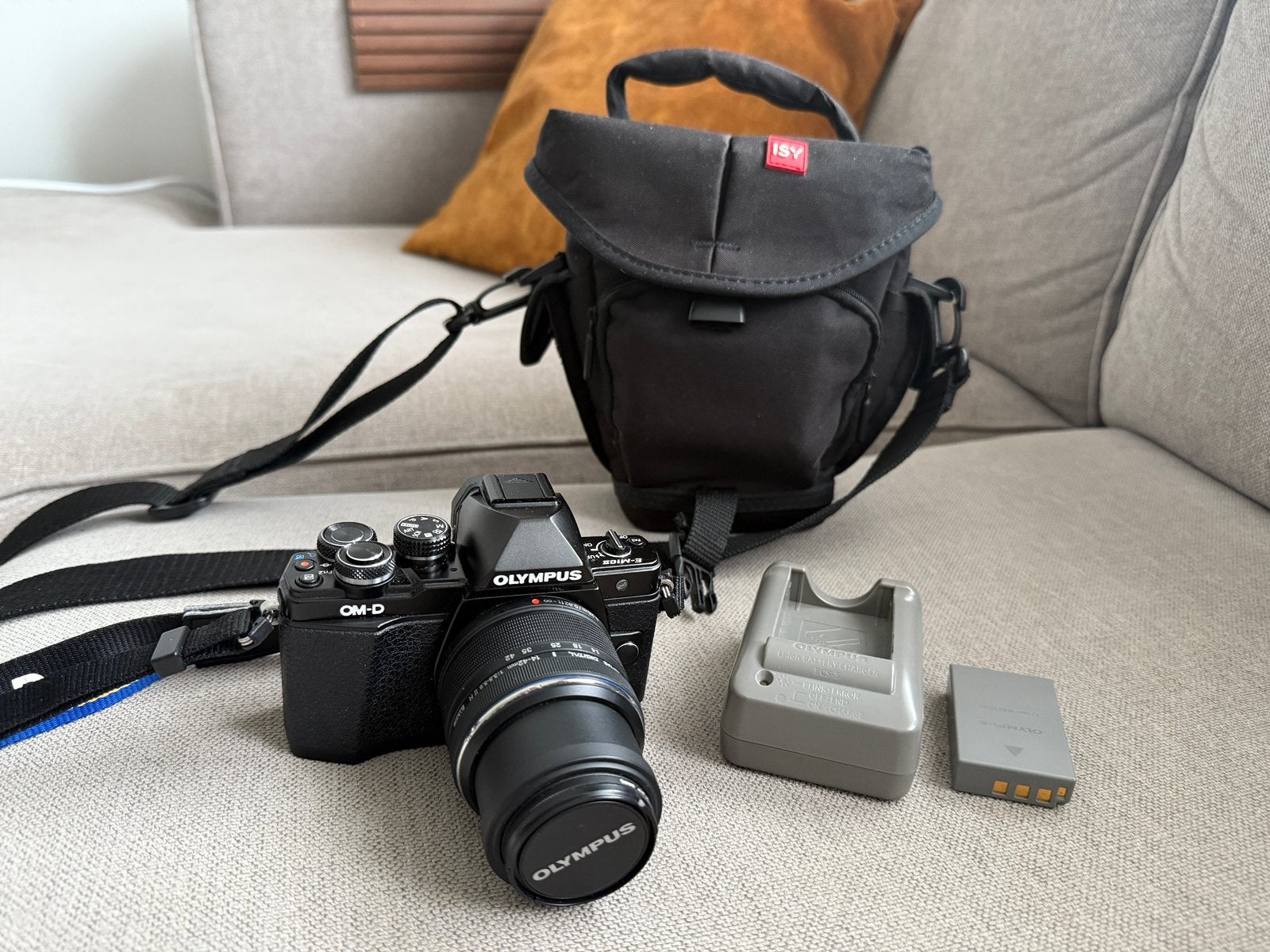 Olympus OM-D E-M10 Mark II + M.Zuiko 14-42mm, Ophalen, Zo goed als nieuw, Olympus, Geen optische zoom