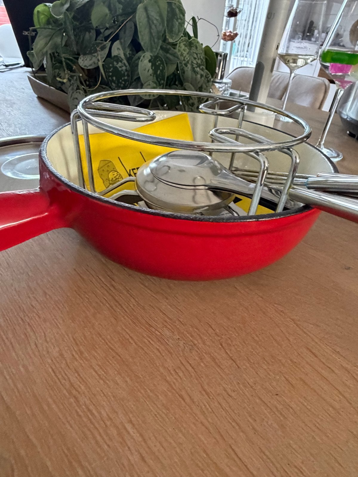 Klassieke kaasfondue set met brander en vorken, Overige typen, Ophalen of Verzenden, Zo goed als nieuw, Steen/keramiek